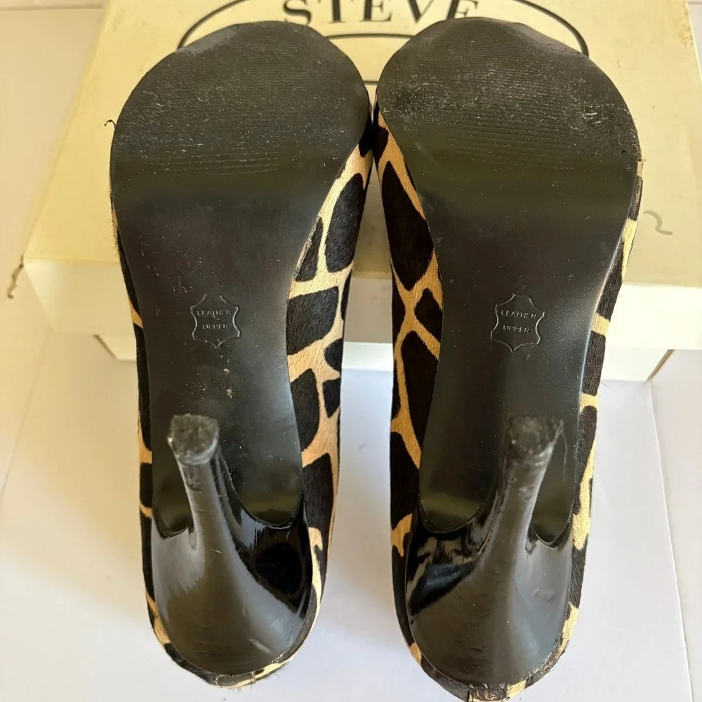 Steve Madden Womens Lezlie Peep Toe Pumps Giraffe Print Calf Hair Buckle Size 9M